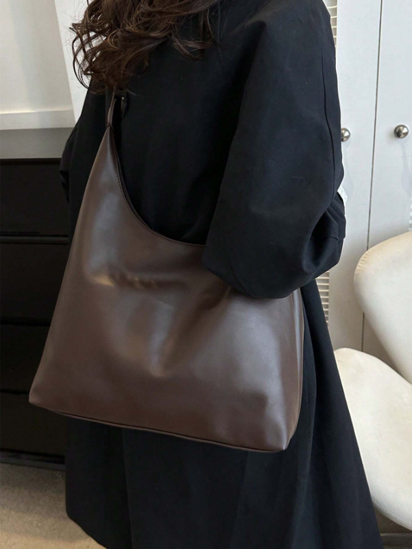 حقيبة كتف كبيرة للنساء ، تصميم أزياء جديد ، أنيقة وعصرية