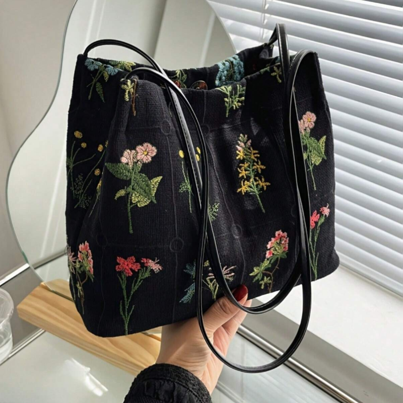 حقيبة كبيرة سعة كبيرة من القماش للنساء بتطريز وطباعة