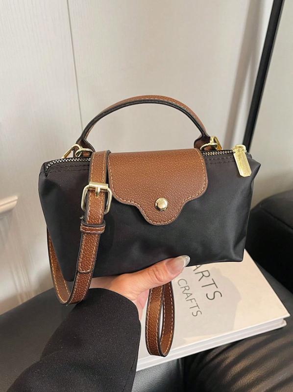 حقيبة كتف نسائية صغيرة بسيطة مصنوعة من قماش النايلون